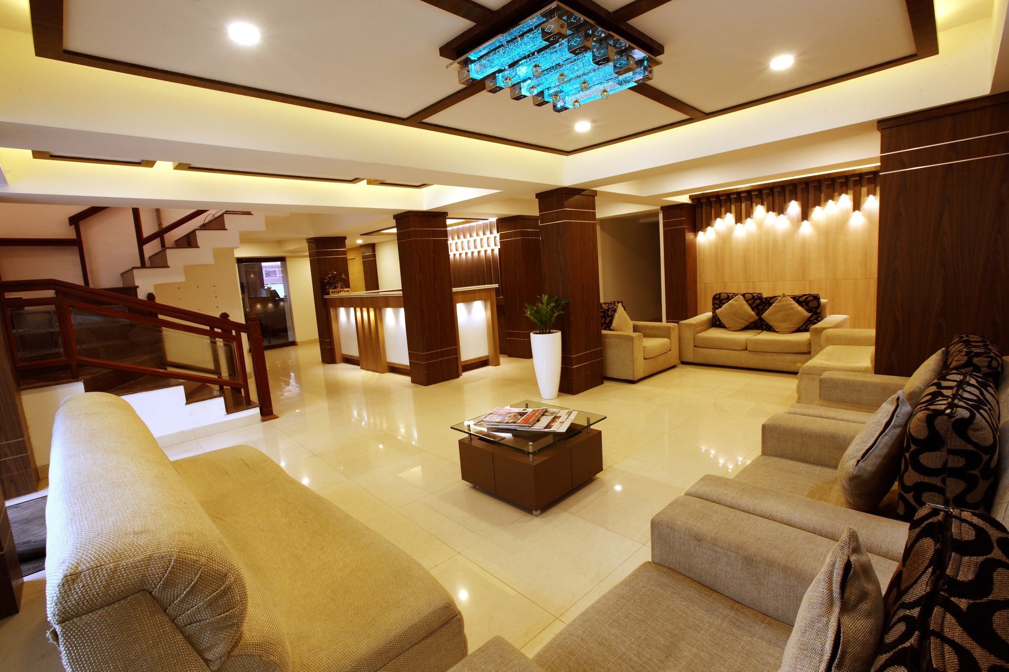 Prayana Hotels Kochi Exterior foto